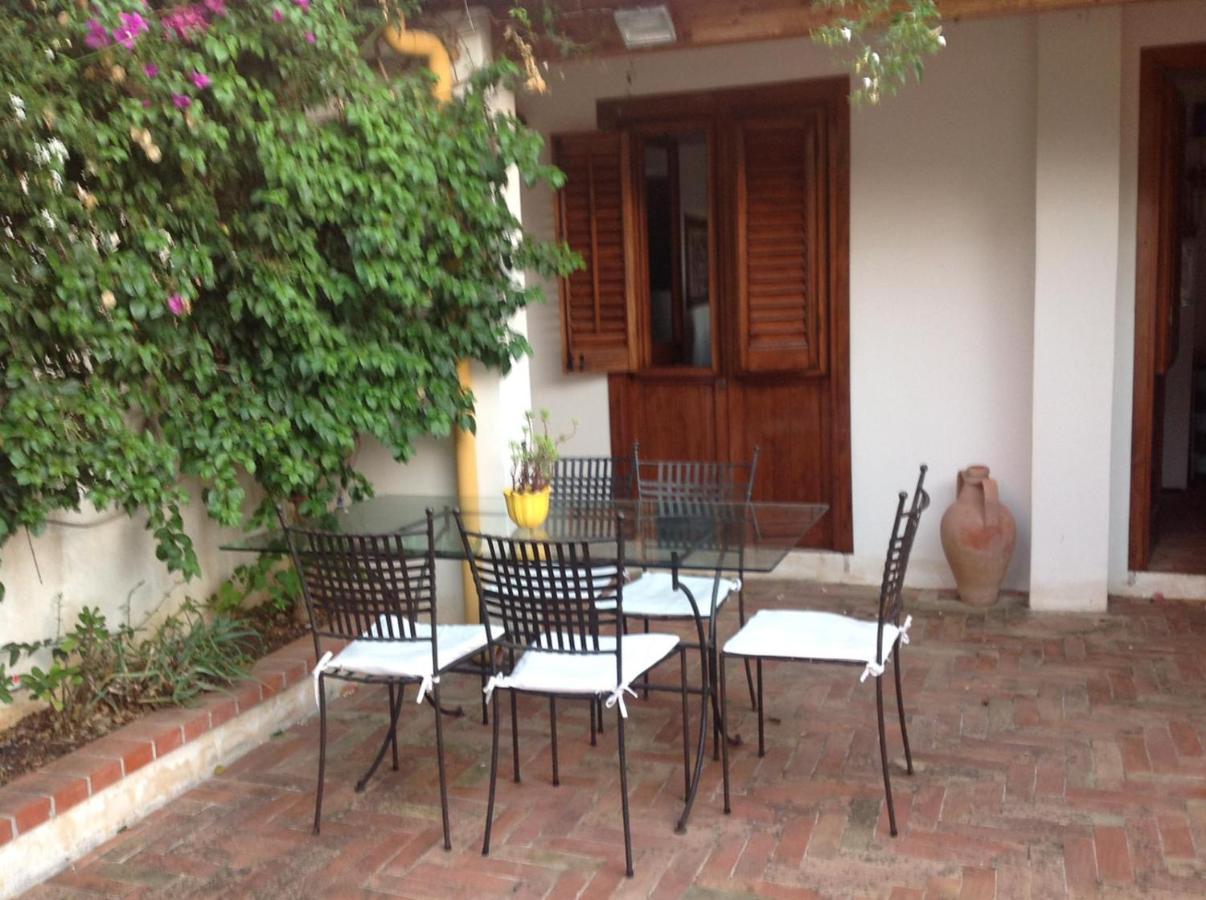 הוילה Isola di Ustica Casa Tufo מראה חיצוני תמונה